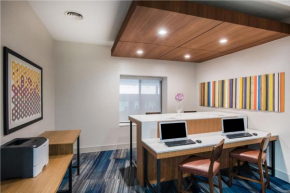 Отель Holiday Inn Express Albany Downtown, an IHG Hotel  Олбани